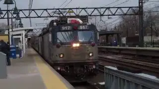 Amtrak Northeast Corridor: Double AEM-7 (Toaster) #917 & 927 passing Port Chester