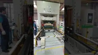 200 tons trimming press with the movimg bolster