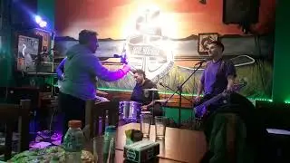 Res-kt47 en el live music -ENSENADA-