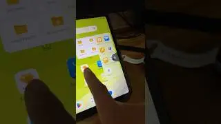 Honor Pad 9's shortcut bar opens floating app windows on the side.