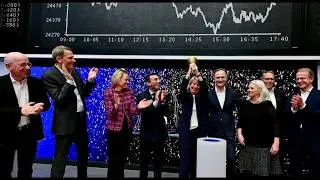 25 Jahre an der B&ouml;rse: Deutsche B&ouml;rse AG feiert ihre Erfolgsgeschichte mit der Closing Bell!