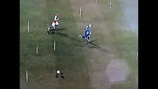 Bent vs. Mertesacker