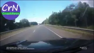 https://crashnews.org | В Свердловской области Фольксваген врезался во встречный Лексус