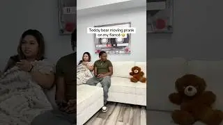 Розыгрыш с движущимся плюшевым мишкой над моим женихом 🤣 #розыгрыш #пара #смешно #парень