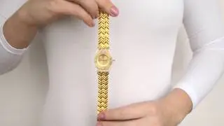 swatch GOLDEN STREET sfe106g