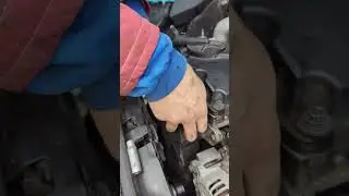 Replacing the wiring harness behind the valve cover #mechanic #repair #vw #passat #tdi #wiring #diy