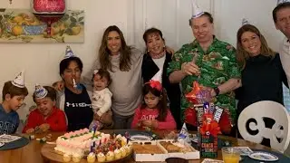 Silvio Santos faz 89 anos e filha Patricia Abravanel posta fotos da festa em família.