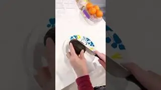 Cutting avocado #asmr #sound #avocado #cutting
