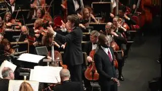 Justin Hopkins sings The Impossible Dream