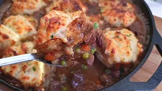 STEAK AND BISCUITS | White Cheddar Chive Drop Biscuits | Steak In Brown Gravy