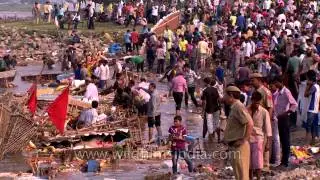 Celebration through pollution at dirty Yamuna bank: Durga Visarjan in Delhi