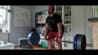 powerliftingtraining with partial biceptear PT2.