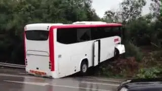 Acidente com autocarro no IC-19