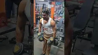 😎💪#shrugs #traps #shoulderday #upperbody #shoulderworkout #trapworkout #gymtraining #musclebuilding
