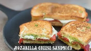 Mozzarella Cheese Sandwich With Roasted Red Pepper