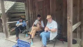 Picking the Coal Mountain Panjo in Hiawassee Www.coalmountainpanjo.ecrater.com 