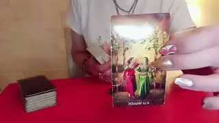 ÉL ESTÁ DISPUESTO A SACARSE A ESTA GENTE KARMICA DE ENCIMA. LE TIRAMOS LAS CARTAS A TU PERSONITA ESP