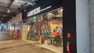 15 days before christmas 🎄 Lawson 24 hours convenience store,Mandaluyong City,Philippines 🇵🇭