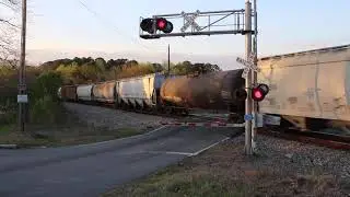 CSXT #3194 leads M583 at Allatoona,GA