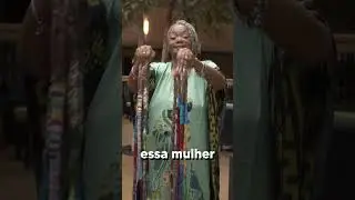 Ela tem unhas GIGANTES