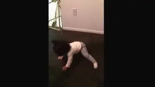 BB Claire Ense&ntilde;anandose a gatear