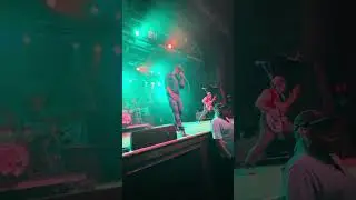 Alien ant farm house of blues
