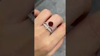 18K Gold Lab-Grown Pigeon Blood Ruby Ring 💎