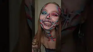 FLASH WARNING🚨 but enjoy💙 #mua #skull #skullmakeup #glitch #underratedartist #undiscoveredmua