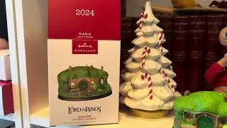 The Hobbit Bag End ornament full interaction