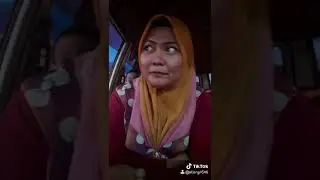Ada plakk penampakan d blkng😂😂😂