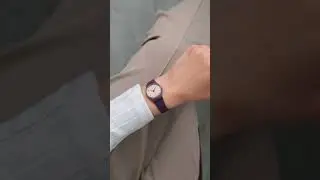 Swatch LR138 Repeat Chic