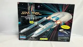 Vintage 1995 Playmates Star Trek Movie Collection Electronic U.S.S Excelsior NCC-2000 Model Starship