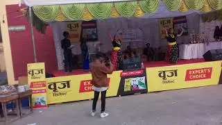 Malai kajal launa man parxa(Nepalese cultraldance)