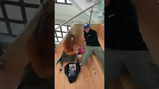 Korean NPC gives insane mystery gift to college student