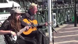 unbreakable - Sydney Street Performers