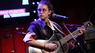 Pomme - La m&ecirc;me robe qu'hier (LIVE) Le Grand Studio RTL