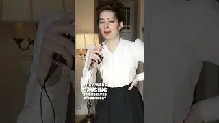 The illusion of tiny Victorian waists
