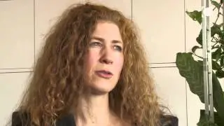 Erin Manning en entrevue avec Le Devoir