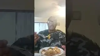 Im will, eating crooker fish and fry squash and shrimp 🦐