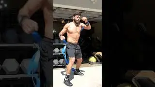 Арман Царукян тренируется в гараже с тренером Кэлом #armantsarukyan #ufc