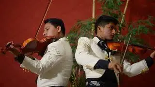 Con los brazos abiertos Video Oficial