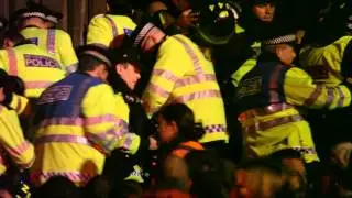 Police Storming the Steps: Occupy LSX (P.1 of 3)