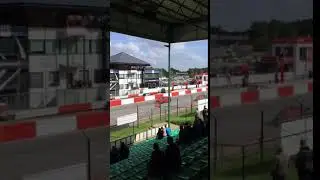 Dragrace type r fk8 320hp vs hyundai i30 275hp