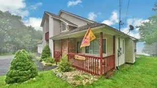 Glittering Elegant Lakefront Long Pond Chalet ( Long Pond, PA, USA)- Holiday Home