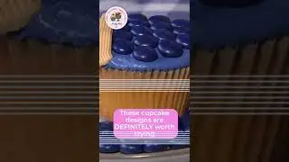 Mood for a blueberry pie ,also in the mood for a cupcake?#cupcakedecorating #blueberrypie #short