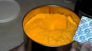 Food storage canned 13 year old cheddar cheese Mac and Cheese
