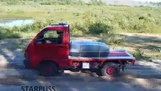 *****1990 hijet  daihatsu hijet  first test run off road. Stock 660cc truck stock tires. 4x4