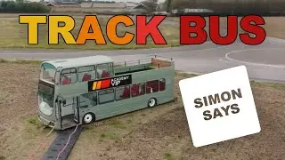 За рулем двухэтажного лондонского автобуса!
