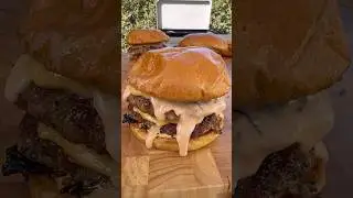Pork smash burgers