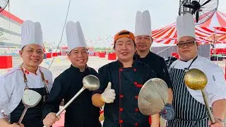 Chuẩn Bị M&oacute;n B&aacute;nh Chuối Cho 5 Ng&agrave;n Kh&aacute;ch Của Đầu Bếp Trương Vũ Linh